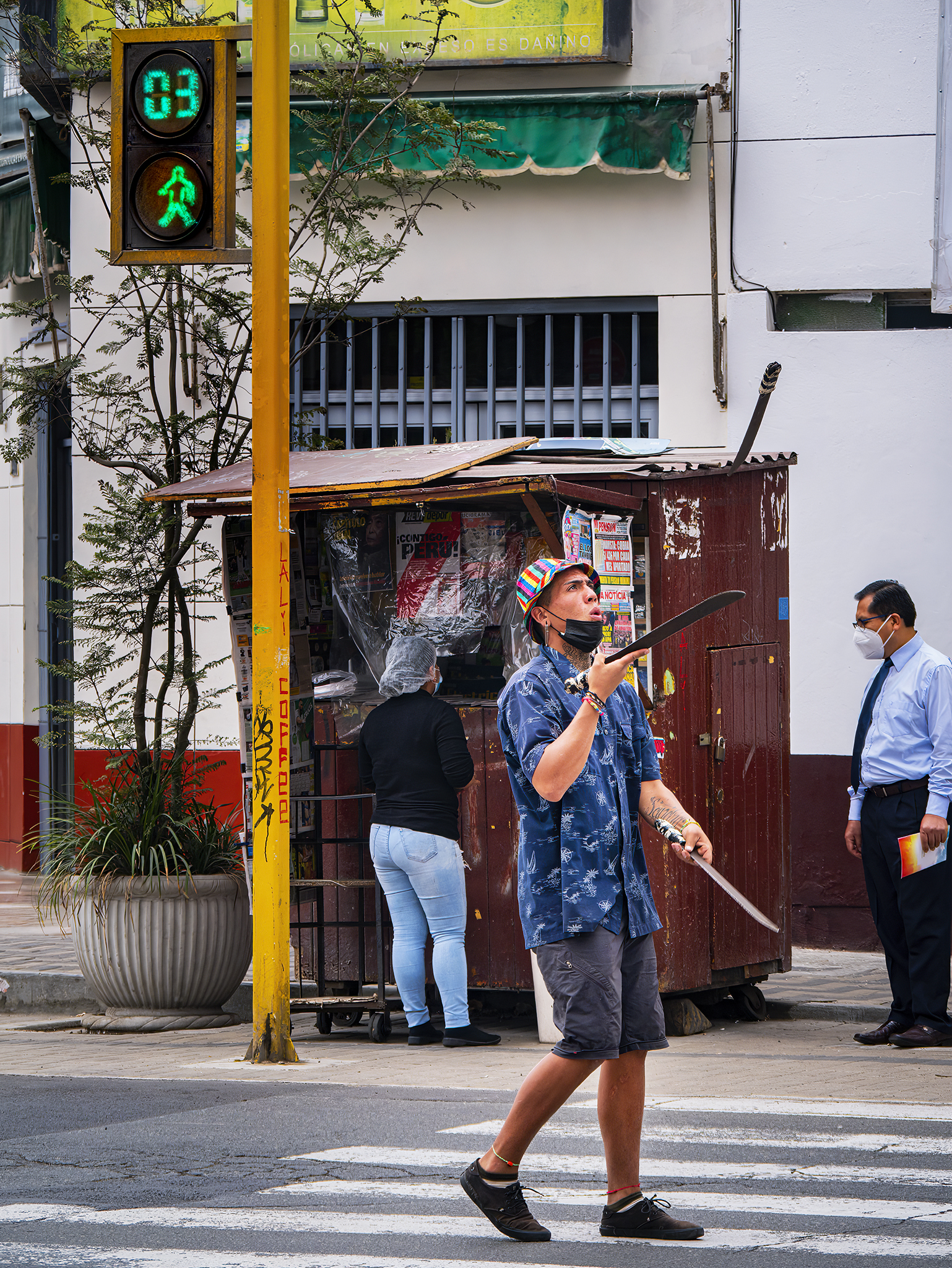 You are currently viewing Machete Juggler